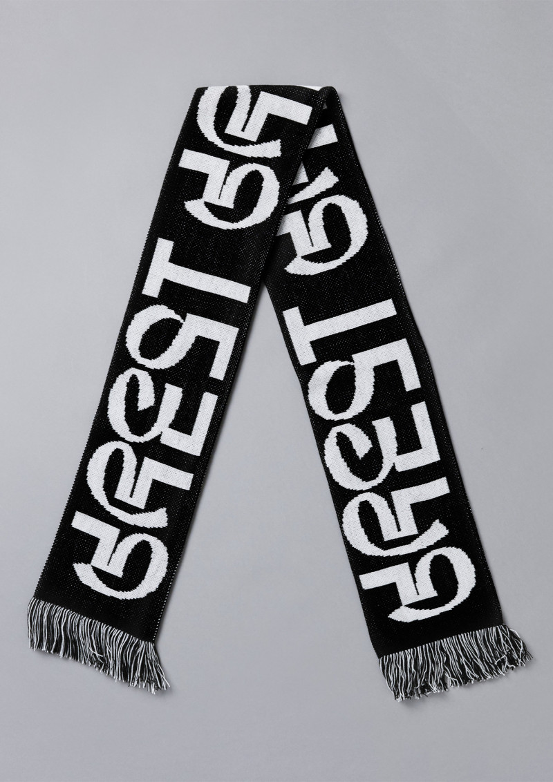 brestbrestbrest-scarf-black